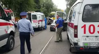 В результате ДТП с трамваем в Алматы пострадали четыре человека - ДВД