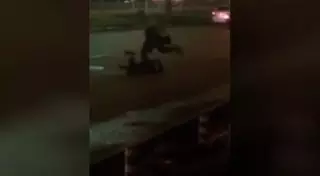 В Сеть попало видео жестокого избиения девушки в Шымкенте