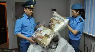 Названа причина роста импорта контрабандных товаров из Казахстана в Кыргызстан