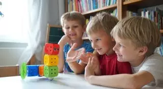 Казахстанские создатели конструктора-робота для детей намерены повторить успех LEGO