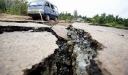Более 60 человек пострадали во время сильного землетрясения в Индонезии