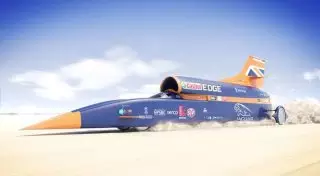 Сверхзвуковой автомобиль-ракету представили в Лондоне