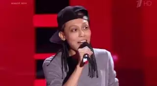 Девушка из Караганды сорвала овации на шоу "Голос" на Первом канале