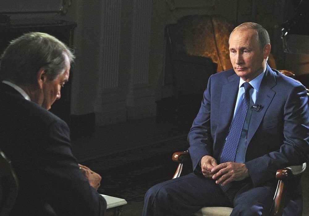 Владимир Путин и Чарли Роуз. Фото с сайта kremlin.ru.