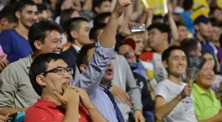 В памятку болельщика на матче "Астана" - "Галатасарай" включили "освистывание" Подольски