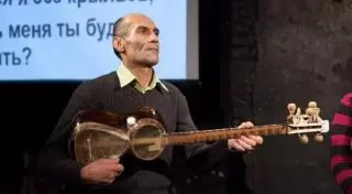 Московский "Театр DOC" привез в Алматы свои известные социальные спектакли