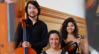 Казахстанско-британское трио выступит в Алматы с концертом "Шедевры романтизма"