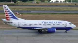 Аэропорт Актау не пускает самолет "Трансаэро" в Москву из-за долгов