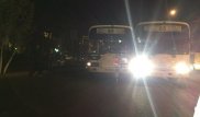 Два автобуса одного маршрута не поделили остановку в Алматы