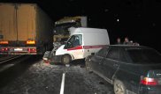 Казахстанец за рулем фуры врезался в "скорую помощь" в России: Погибли три человека
