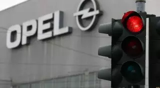 Opel научил авто уклоняться от столкновений