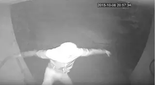 Опубликовано видео нападения на журналистку Боту Жуманову в Алматы