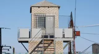 9 экстремистов сбежали из тюрьмы и убили 3 сотрудников колонии в Кыргызстане