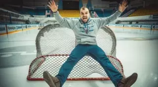 Александра Олейника пригласили комментировать матчи "Авангарда"