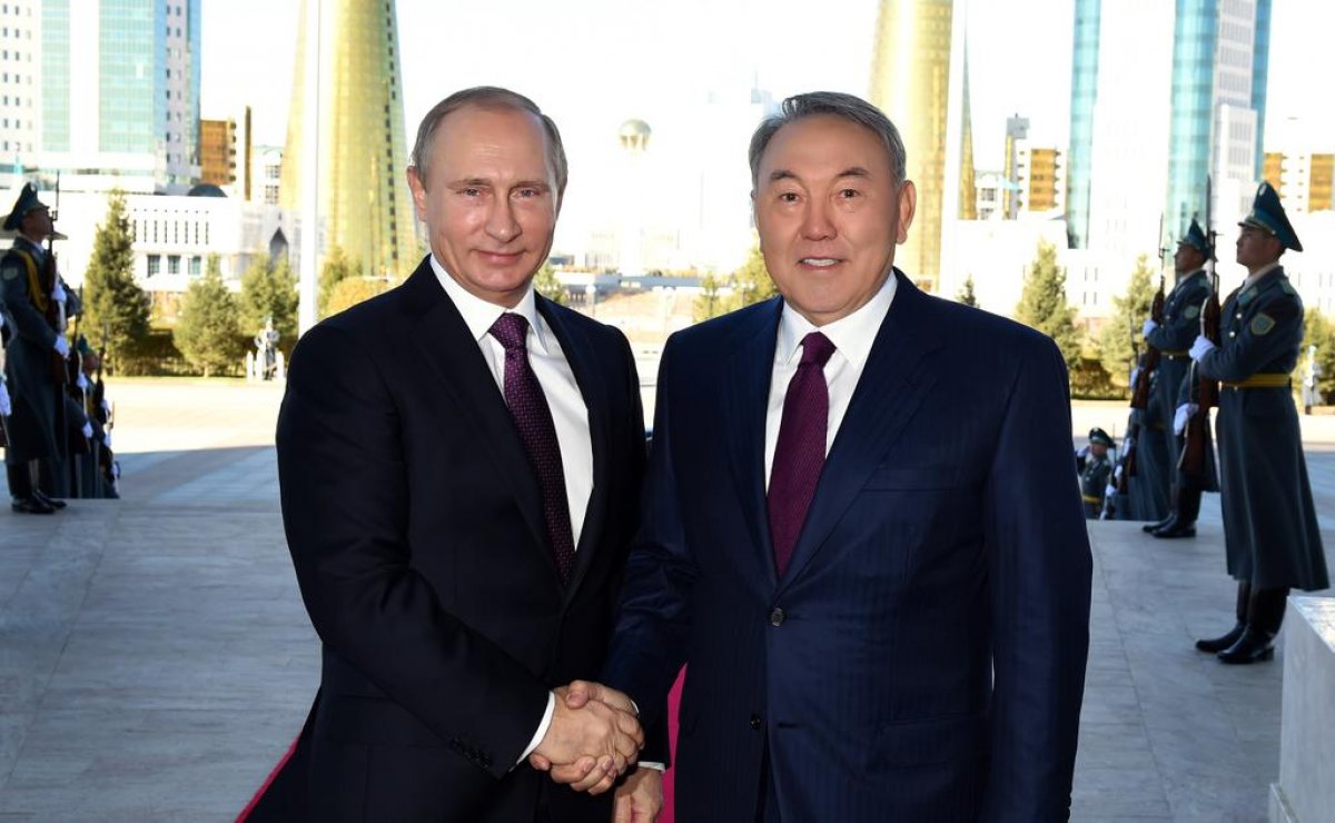 Нұрсұлтан Назарбаев Владимир Путинмен алдағы кездесулер жайын талқылады