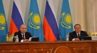 Путин рассказал Назарбаеву о ситуации в Сирии