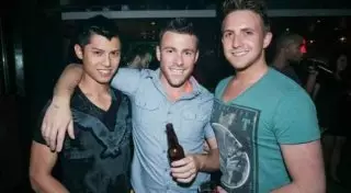 Семья из трех мужчин решила завести ребенка в Канаде