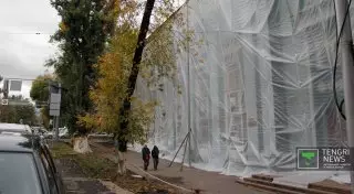 Во время сноса дома на Желтоксан, 115 пострадают деревья