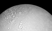 Снеговик нашла станция Cassini на спутнике Сатурна