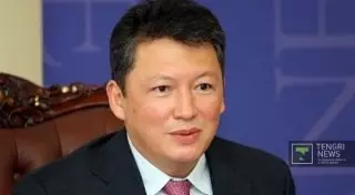 Тимур Кулибаев поздравил Голо­вкина с победой в бою против Лемье