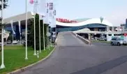 "Террор" таксистов у аэропорта Алматы вызывает негатив у иностранцев
