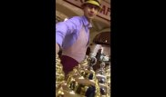Пара из Казахстана оскорбляла людей и снимала это на видео в Москве