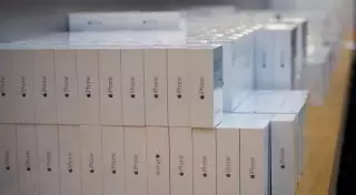 36 iPhone пытались провезти казахстанцы через китайскую границу