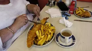 Алматинцы стали реже посещать кафе и рестораны