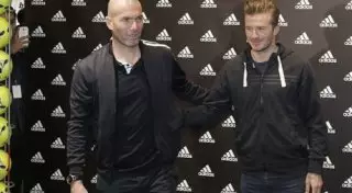 Звезды мирового футбола проведут товарищеский матч в Манчестере