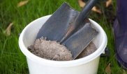 Жителей частного сектора штрафуют за вынос золы и угля на проезжую часть в Астане