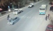 Женщину с ребенком сбили на пешеходном переходе в Алматинской области