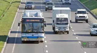 Водители автобусов в Алматы препятствуют работе системы электронного билетирования