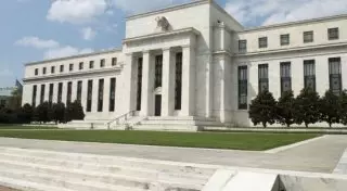 ФРС США оставила ключевую ставку на прежнем уровне