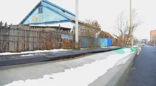 Тротуар на отремонтированной за 300 миллионов тенге улице обвалился в Кокшетау