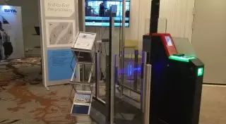 Аэропорт Астаны заинтересовался оборудованием для проверки авиабилетов через смартфоны