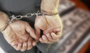 В ВКО за незаконную выдачу госномеров на авто задержали сотрудника ДВД