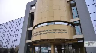 Рост курса доллара связан со сменой руководства Нацбанка - эксперт