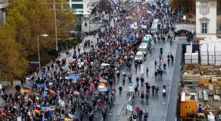 Акция протеста против приема беженцев прошла в Берлине