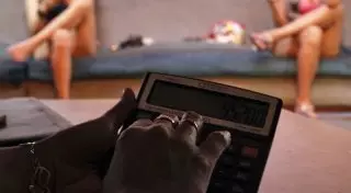 Модельное агентство продавало девушек из Караганды в ОАЭ и Бахрейн