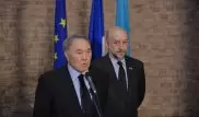 Назарбаев посетил посольство Франции