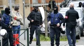 В Бельгии разыскивают машину с вооруженными людьми в связи с терактами в Париже