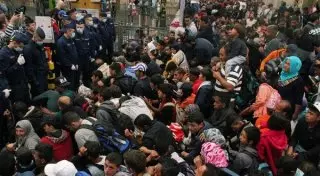 После атак в Париже многие штаты США отказались принимать беженцев из Сирии