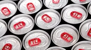 Продажу энергетических напитков предлагают разрешить в вузах Казахстана