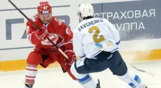 "Барыс" разгромил московский "Спартак"