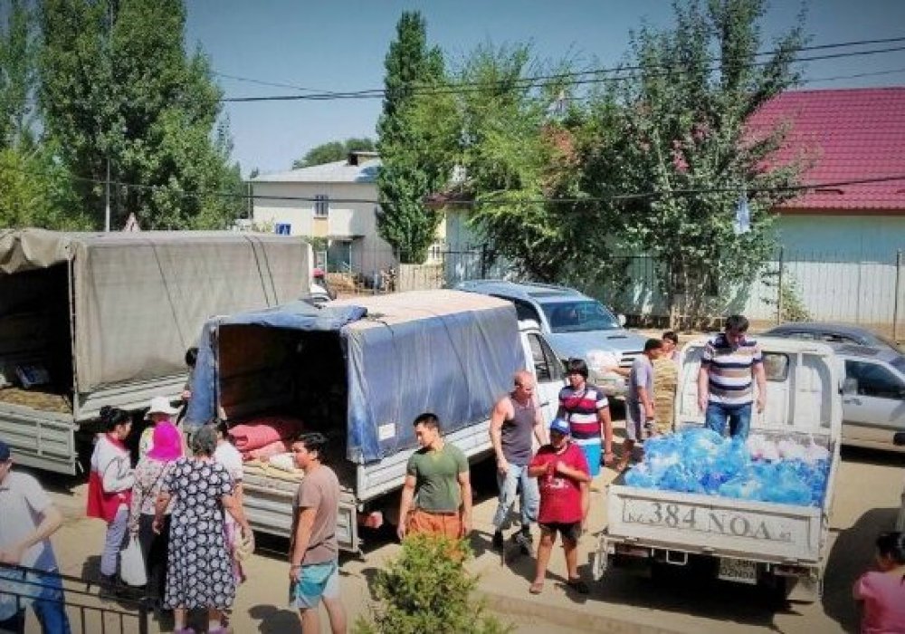 Фото со страницы "Красного Полумесяца Казахстана" в Facebook.