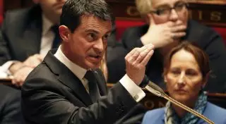 Премьер Франции заявил об угрозе применения террористами химического оружия