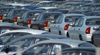 Спрос на новые автомобили в Казахстане падает