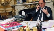 Олланд обсудил с Обамой по телефону ход расследования терактов в Париже