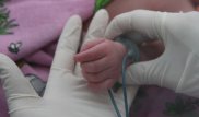 Мать бросила новорожденного сына на улице в Алматинской области