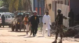 Силовики начали штурм захваченного отеля в столице Мали